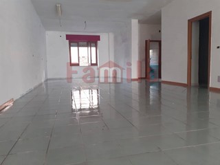 Immobile commerciale in Affitto a Baiano, 800€, 185 m²
