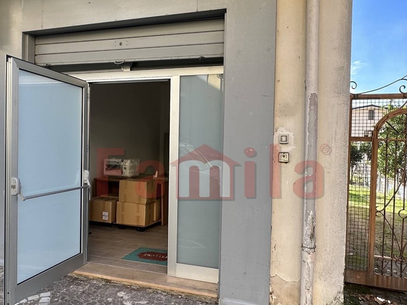 Immobile commerciale in Vendita a Mugnano del Cardinale, 32'000€, 27 m²