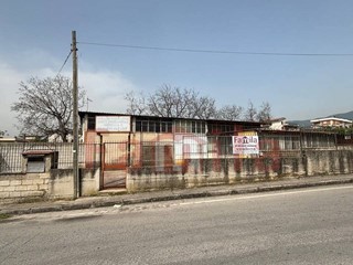 Magazzino in Vendita a Avella, 63'000&euro;, 340 m²