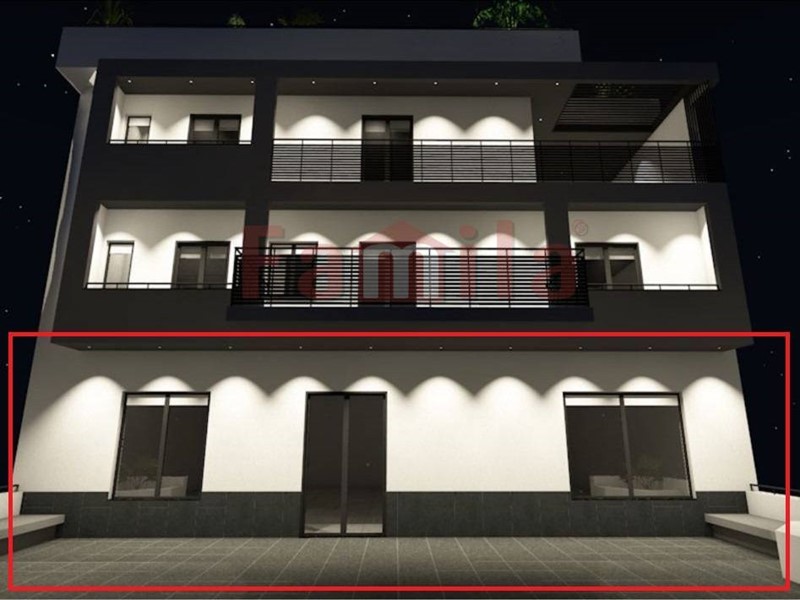 Immobile commerciale in Affitto a Baiano, 150 m²