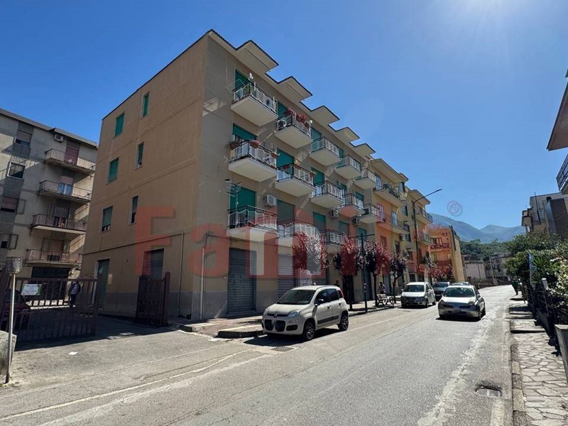 Quadrilocale in Vendita a Baiano, 57'000€, 140 m²