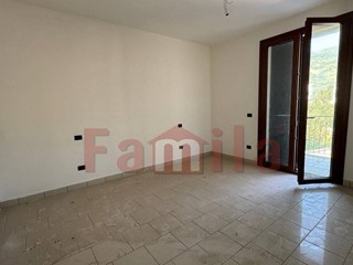 Quadrilocale in Vendita a Mugnano del Cardinale, 155'000€, 100 m²