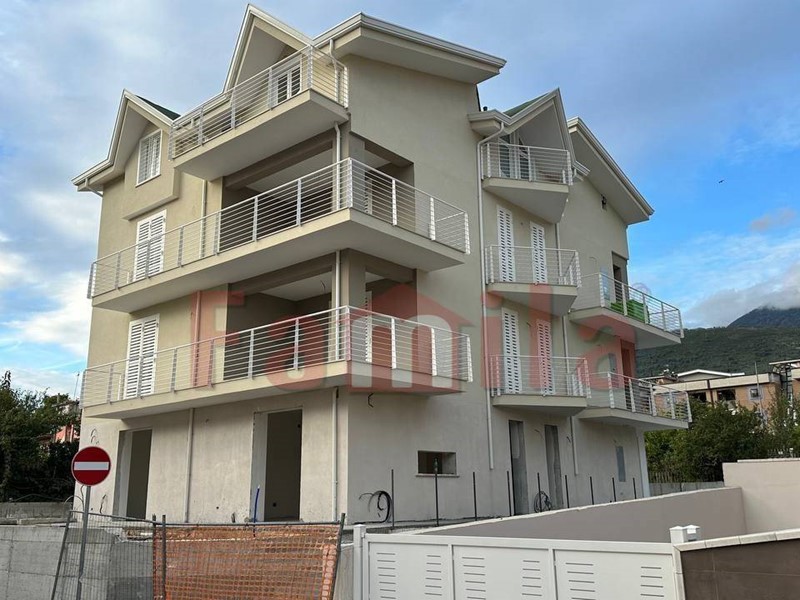 Quadrilocale in Vendita a Mugnano del Cardinale, 190'000€, 100 m²