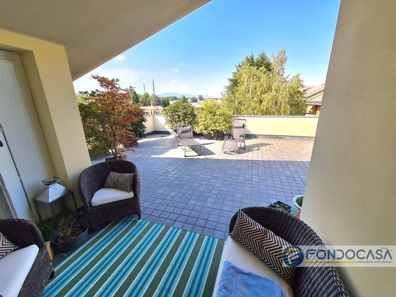 Attico in Vendita a Meda, 360'000€, 160 m²