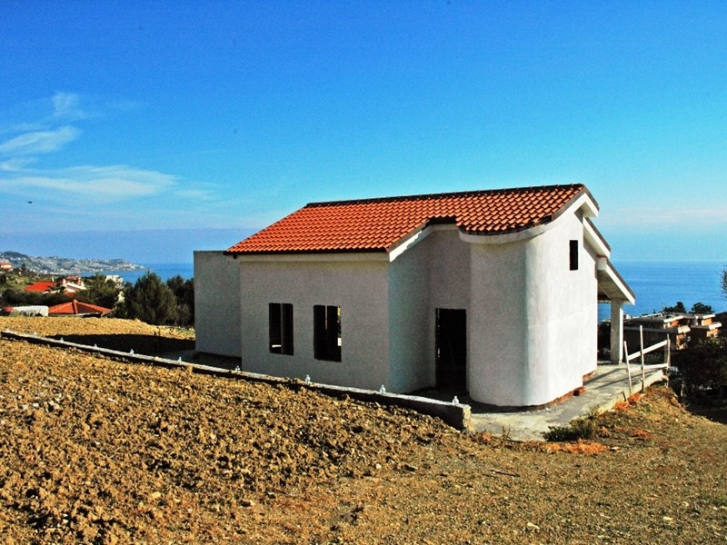 Villa in Vendita a Sanremo, 800'000€, 230 m²