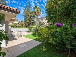 Villa in Vendita a Bordighera, 490'000€, 65 m²