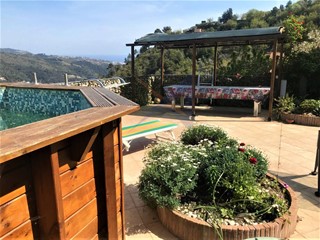 Villa in Vendita a Camporosso, 300'000€, 150 m²