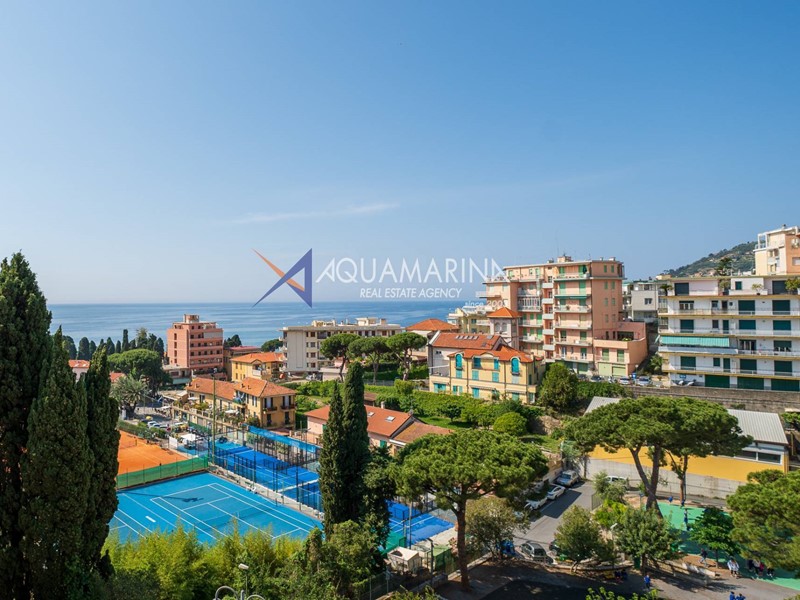 Quadrilocale in Vendita a Sanremo, 485'000€, 110 m²