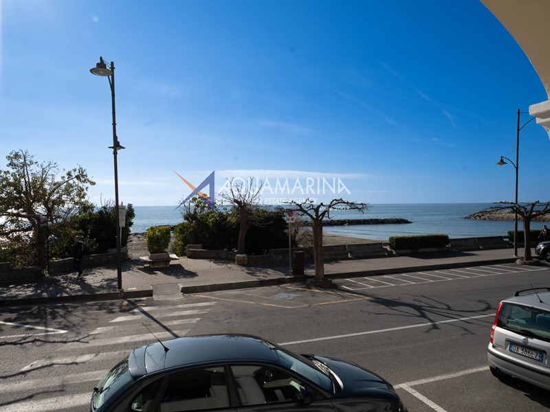 Quadrilocale in Vendita a Santo Stefano al Mare, 270'000€, 110 m²