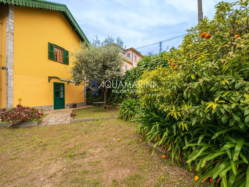 Villa in Vendita a Sanremo, 430'000€, 150 m²
