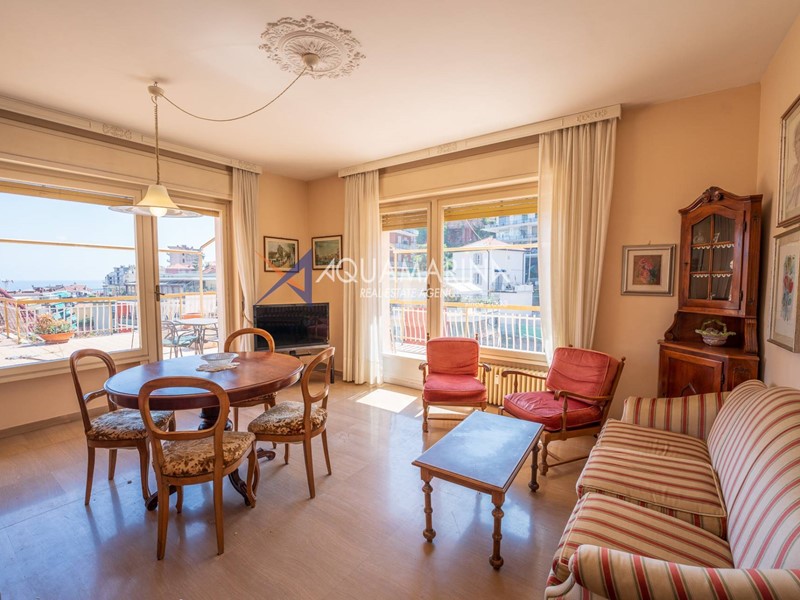 Quadrilocale in Vendita a Sanremo, 400'000€, 105 m²