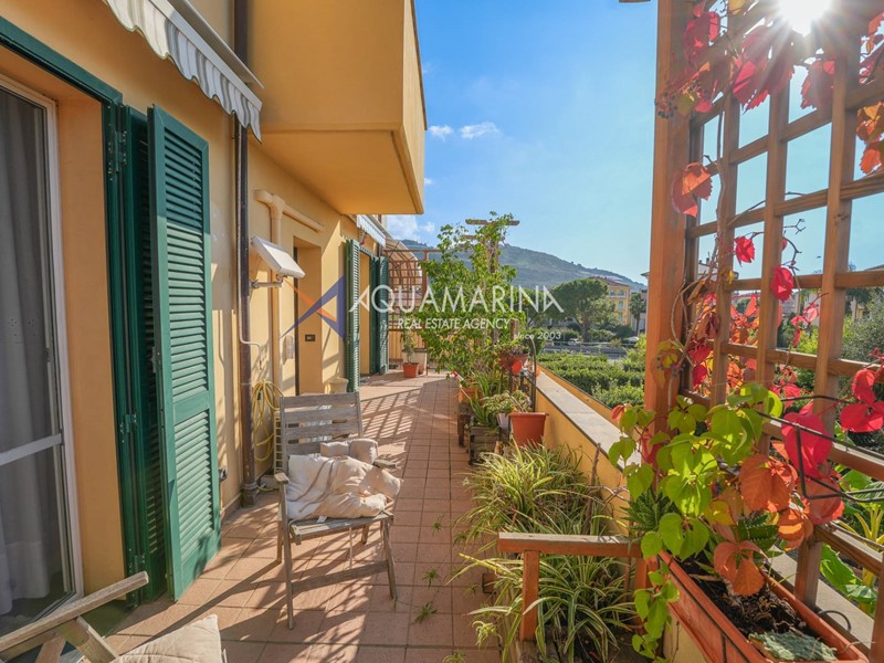 Quadrilocale in Vendita a Taggia, 400'000€, 130 m²