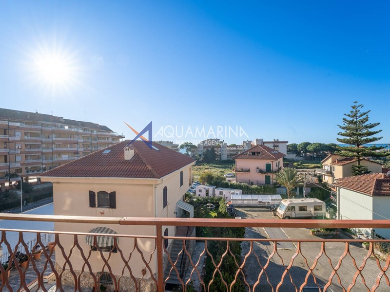 Bilocale in Vendita a Ventimiglia, 220'000€, 64 m²