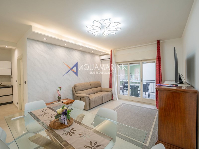 Trilocale in Vendita a Sanremo, 450'000€, 98 m²