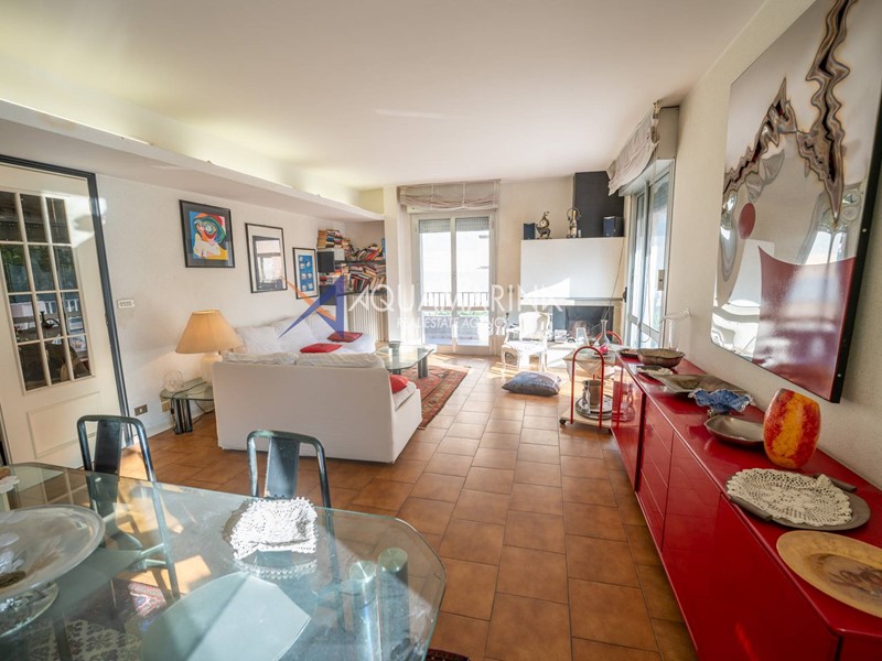 Appartamento in Vendita a Ventimiglia, 530'000€, 140 m²