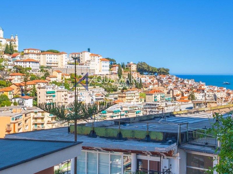 Bilocale in Vendita a Sanremo, 140'000€, 51 m²