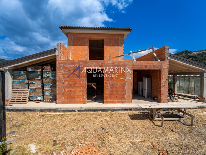Villa in Vendita a Taggia, 265'000€, 90 m²