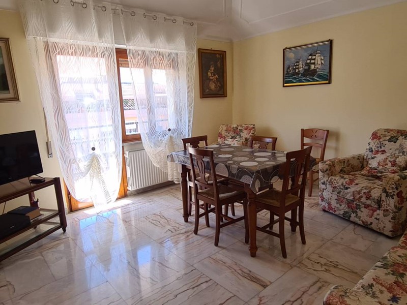 Attico in Vendita a Chiavari, 420'000€, 130 m²