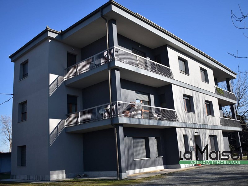 Quadrilocale in Vendita a Cigliano, 115'000€, 130 m²