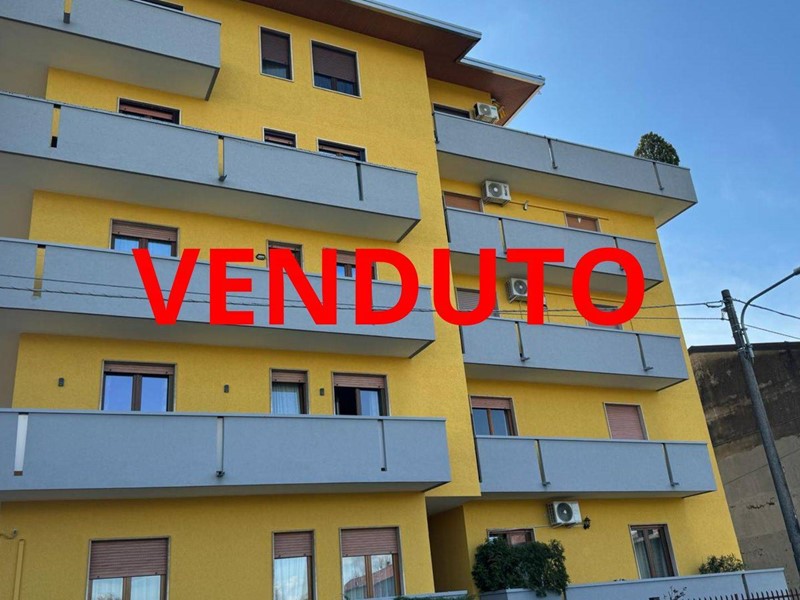 Trilocale in Vendita a Busto Arsizio, 105'000&euro;, 73 m²