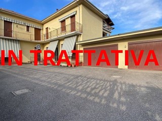 Appartamento in Vendita a Cardano al Campo, 230'000&euro;, 205 m²