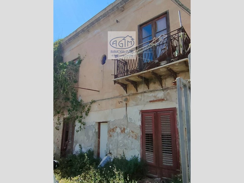 Appartamento in Vendita a Palermo, 45'000€, 100 m²