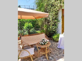 Villetta a schiera in Affitto a Palermo, 1'500€, 160 m²