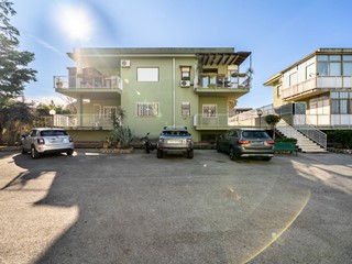 Appartamento in Vendita a Palermo, 300'000€, 187 m²