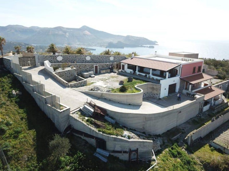 Villa in Vendita a Lipari, 1'390'000€, 550 m²