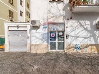 Immobile commerciale in Vendita a Roma, 69'000€, 45 m²