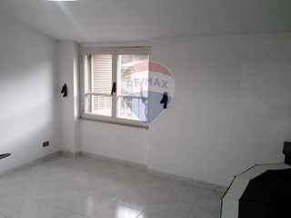 Trilocale in Vendita a Carsoli, 74'000€, 110 m²