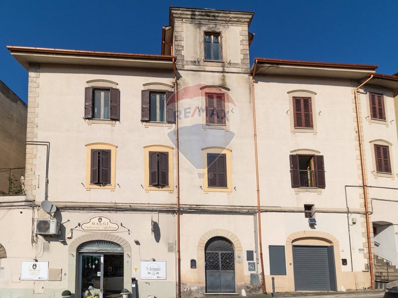 Trilocale in Vendita a Cave, 49'000€, 90 m²