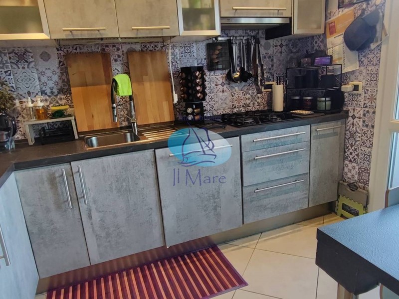 Appartamento in Vendita a Viareggio, 235'000€, 80 m²