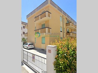 Quadrilocale in Vendita a Alba Adriatica, 95'000€, 70 m²