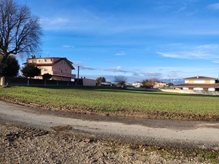 Terreno edificabile in Vendita a Cepagatti, 98'000€, 2500 m²