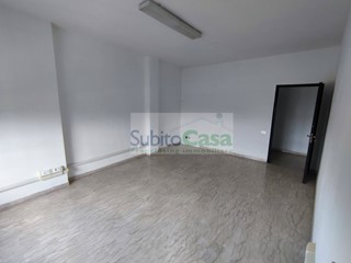 Ufficio in Affitto a Chieti, 400&euro;, 70 m²