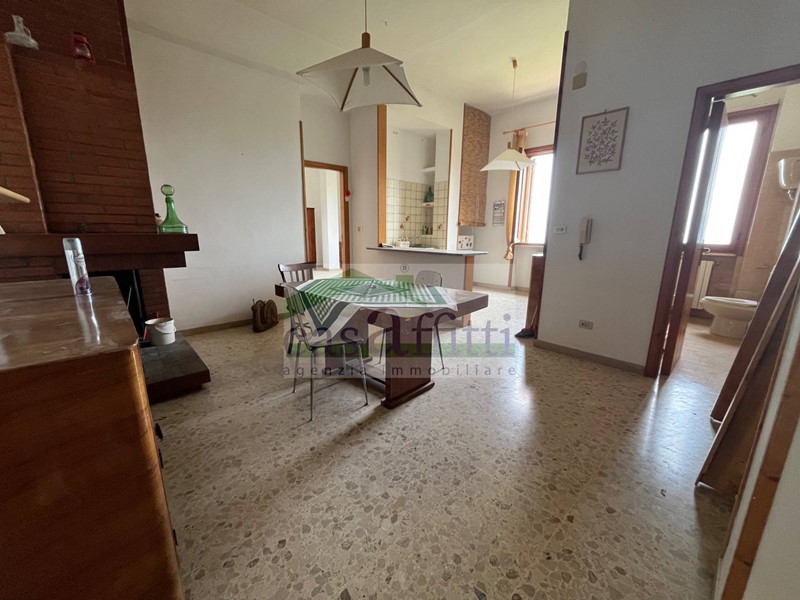 Trilocale in Vendita a Brittoli, 53'000€, 83 m²