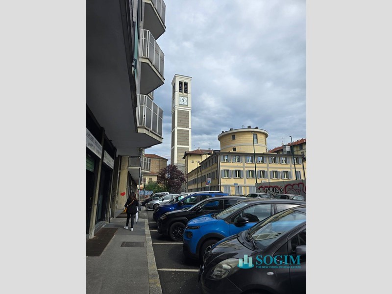 Negozio in Affitto a Sesto San Giovanni, 750€, 48 m²