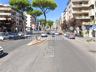 Immobile commerciale in Vendita a Roma, 1'321'950€, 457 m²