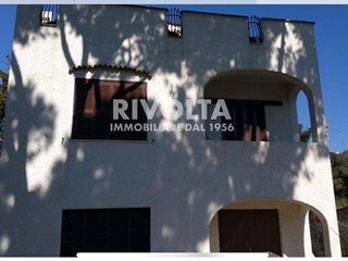 Villa in Affitto a Santa Marinella, 8'000€, 300 m²