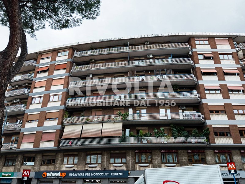 Bilocale in Vendita a Roma, 349'000&euro;, 70 m²