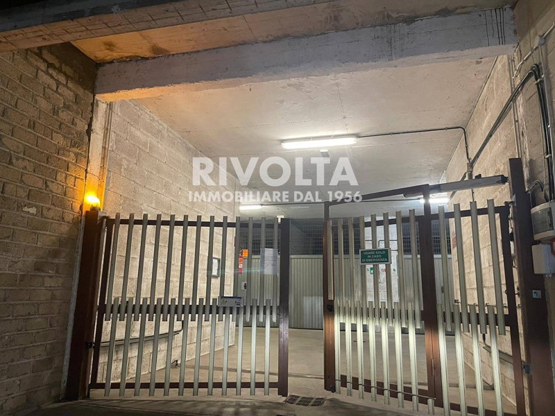 Box in Vendita a Roma, 30'000€, 24 m²