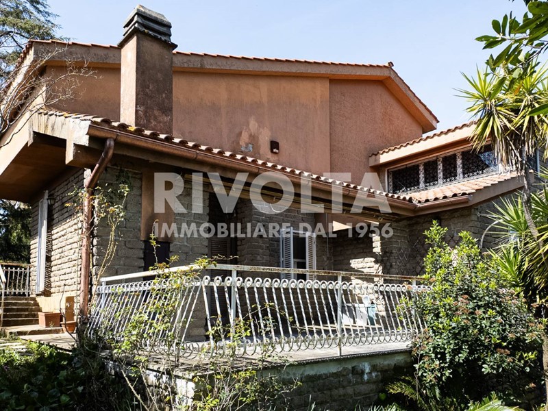Villa in Vendita a Manziana, 385'000€, 250 m²