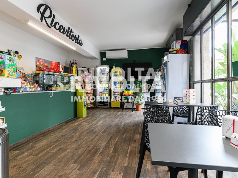 Attività commerciale in Vendita a Roma, 110'000€, 90 m²