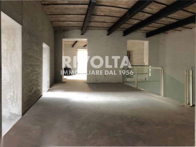 Immobile commerciale in Affitto a Roma, 18'000&euro;, 500 m²