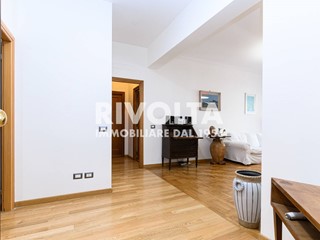 Trilocale in Vendita a Roma, 410'000€, 90 m²