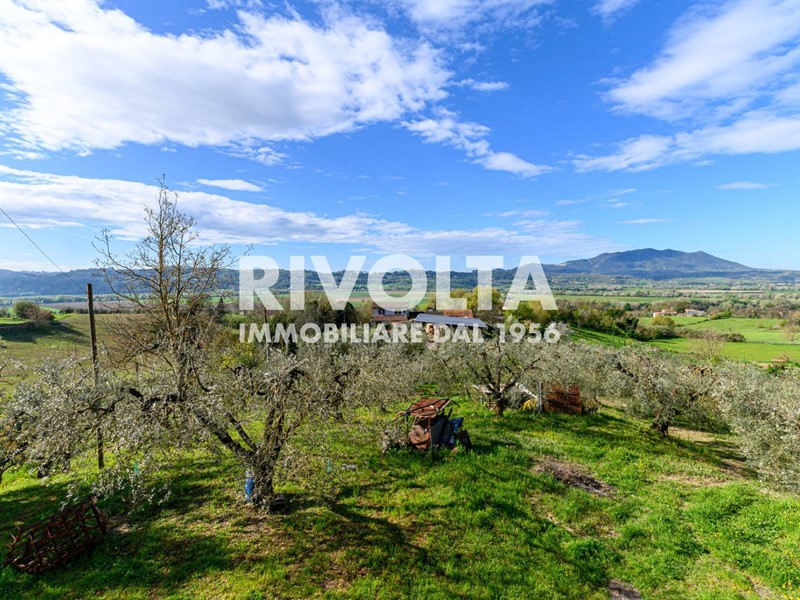 Villa in Vendita a Forano, 268'000&euro;, 200 m²