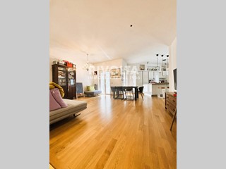 Appartamento in Vendita a Roma, 590'000€, 130 m²