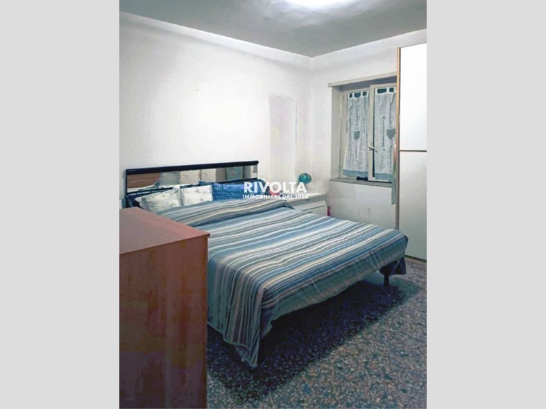 Trilocale in Vendita a Roma, 210'000€, 80 m²