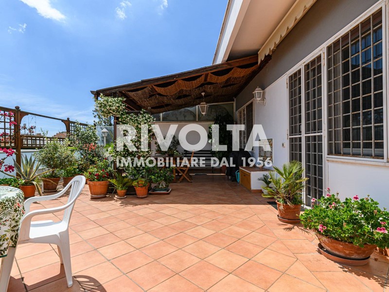 Attico in Vendita a Roma, 990'000€, 170 m²